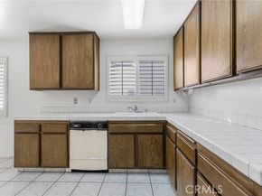 19545 Sherman Way 47, Reseda (los Angeles) CA 91335