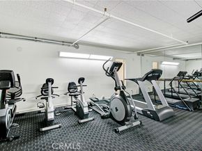 4949 Genesta 104, Encino (los Angeles) CA 91316