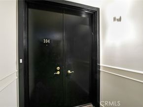 4949 Genesta 104, Encino (los Angeles) CA 91316