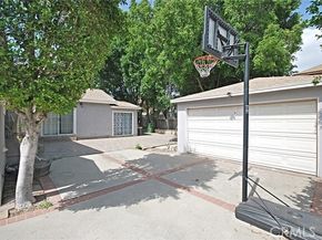 10622 Zelzah, Granada Hills (los Angeles) CA 91344