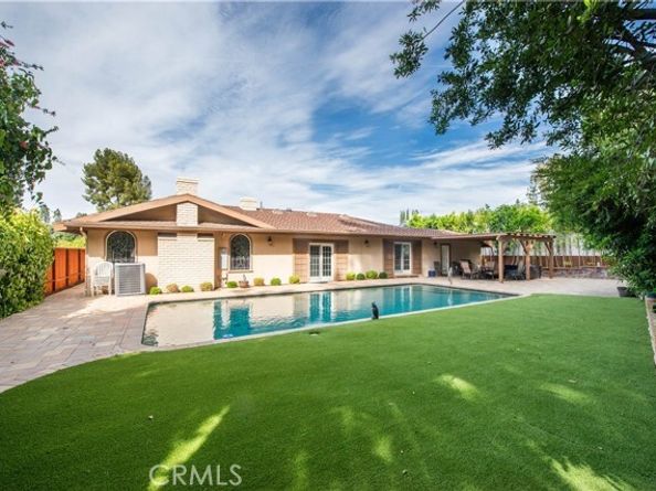 16534 Bosque Drive, Encino (los Angeles) CA 91436