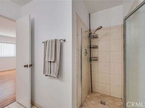 5400 Newcastle Avenue 56, Encino (los Angeles) CA 91316
