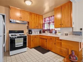 7400 Lubao Avenue, Winnetka (los Angeles) CA 91306