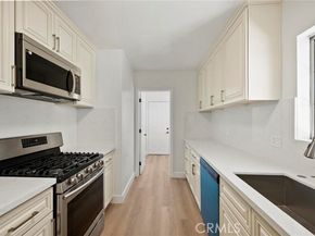 13358 Blythe Street, North Hollywood (los Angeles) CA 91605