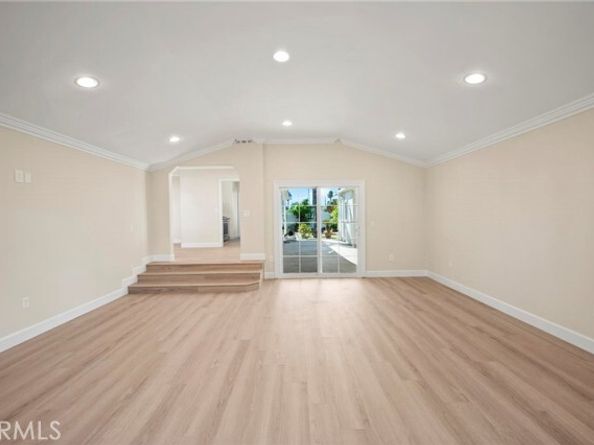 13358 Blythe Street, North Hollywood (los Angeles) CA 91605