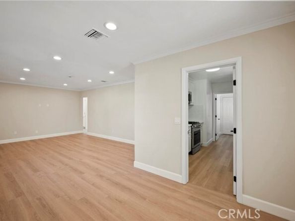 13358 Blythe Street, North Hollywood (los Angeles) CA 91605