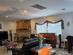 15901 Lassen Street, North Hills (los Angeles) CA 91343