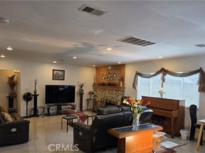15901 Lassen Street, North Hills (los Angeles) CA 91343