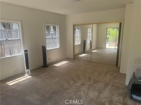 10338 Scoville Avenue, Sunland (los Angeles) CA 91040