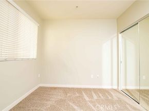 21301 Erwin Street 237, Woodland Hills (los Angeles) CA 91367