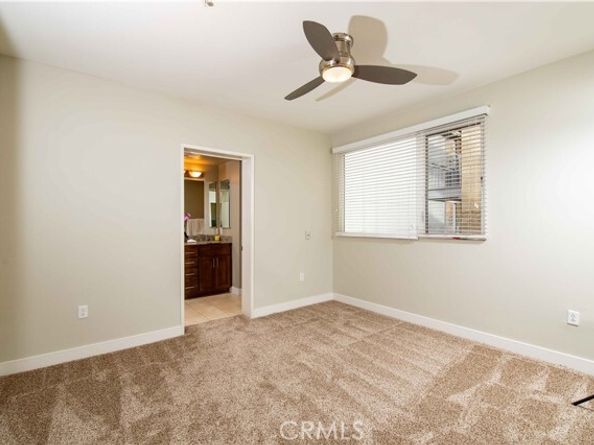 21301 Erwin Street 237, Woodland Hills (los Angeles) CA 91367
