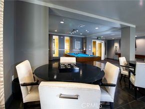 21301 Erwin Street 237, Woodland Hills (los Angeles) CA 91367