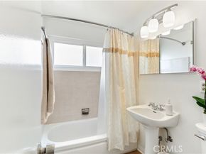 8464 Lurline Avenue, Winnetka (los Angeles) CA 91306