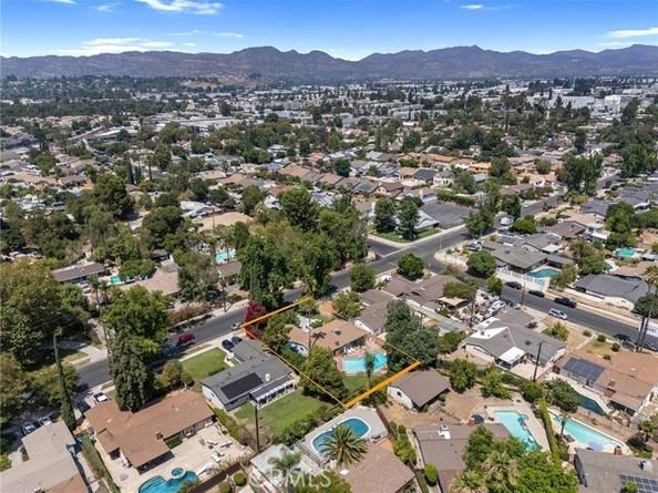 8464 Lurline Avenue, Winnetka (los Angeles) CA 91306