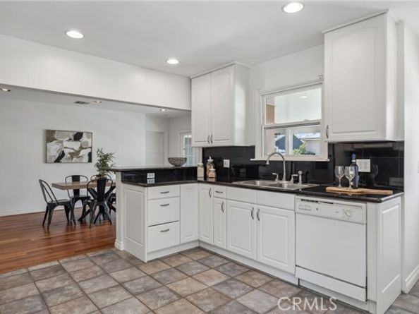 6515 Amigo Avenue, Reseda (los Angeles) CA 91335