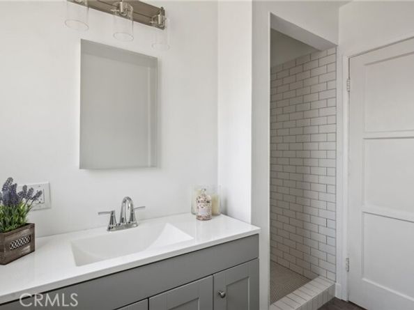 6515 Amigo Avenue, Reseda (los Angeles) CA 91335