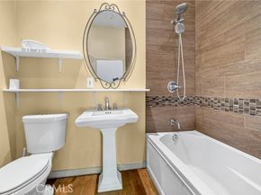 14720 Valerio, Van Nuys (los Angeles) CA 91405