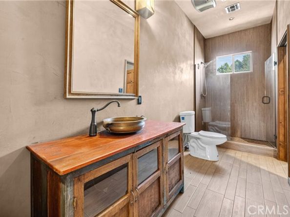 14720 Valerio, Van Nuys (los Angeles) CA 91405