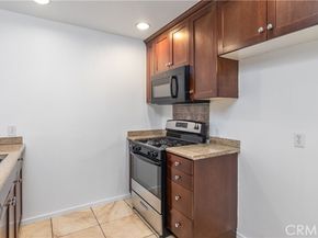 20253 Keswick Street 103, Winnetka (los Angeles) CA 91306