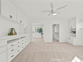 10132 Wish Avenue, Northridge (los Angeles) CA 91325