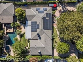 10132 Wish Avenue, Northridge (los Angeles) CA 91325