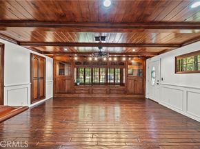 10132 Wish Avenue, Northridge (los Angeles) CA 91325