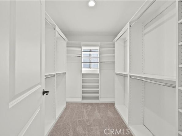 10132 Wish Avenue, Northridge (los Angeles) CA 91325