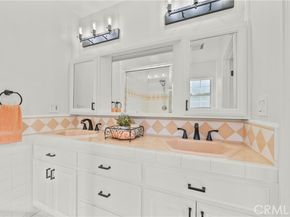 10132 Wish Avenue, Northridge (los Angeles) CA 91325