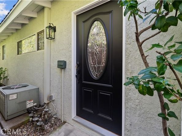 10132 Wish Avenue, Northridge (los Angeles) CA 91325