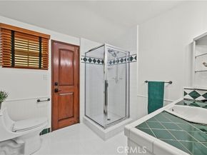 10132 Wish Avenue, Northridge (los Angeles) CA 91325