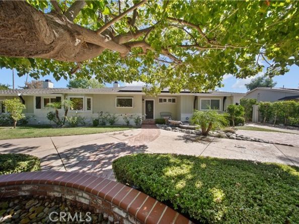 10132 Wish Avenue, Northridge (los Angeles) CA 91325