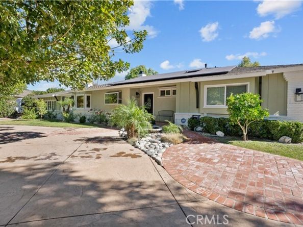 10132 Wish Avenue, Northridge (los Angeles) CA 91325