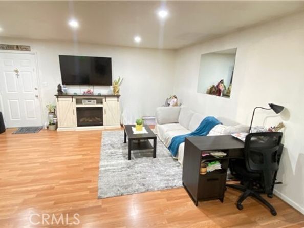 13059 Pierce Street, Pacoima (los Angeles) CA 91331