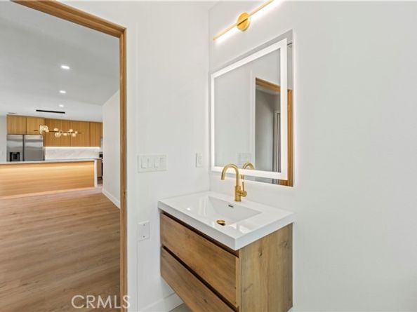 14890 Foothill Boulevard, Sylmar (los Angeles) CA 91342