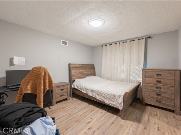 16038 Hartland, Van Nuys (los Angeles) CA 91406