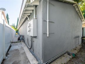 16038 Hartland, Van Nuys (los Angeles) CA 91406