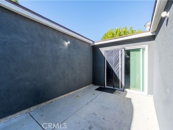 16038 Hartland, Van Nuys (los Angeles) CA 91406