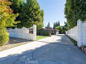 16038 Hartland, Van Nuys (los Angeles) CA 91406