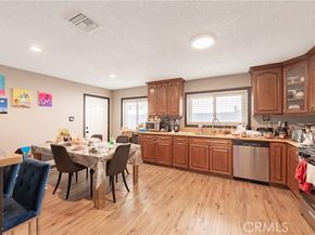 16038 Hartland, Van Nuys (los Angeles) CA 91406