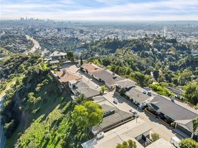 7027 Macapa, Hollywood (los Angeles) CA 90068