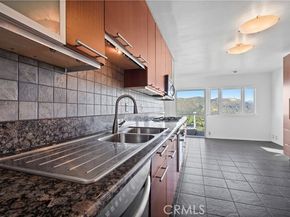 7027 Macapa, Hollywood (los Angeles) CA 90068