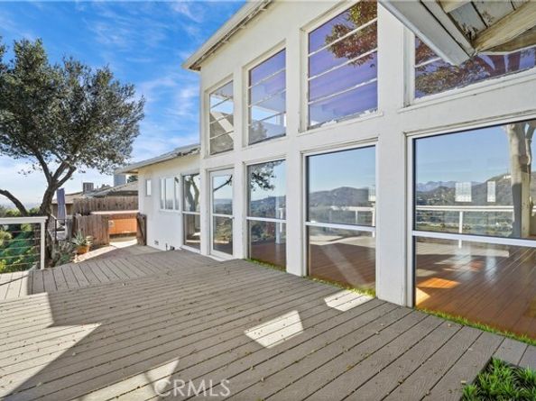 7027 Macapa, Hollywood (los Angeles) CA 90068