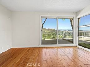 7027 Macapa, Hollywood (los Angeles) CA 90068