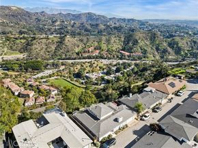 7027 Macapa, Hollywood (los Angeles) CA 90068