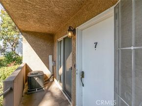 14839 Sherman Way #7, Van Nuys (los Angeles) CA 91405