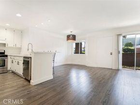 14839 Sherman Way #7, Van Nuys (los Angeles) CA 91405