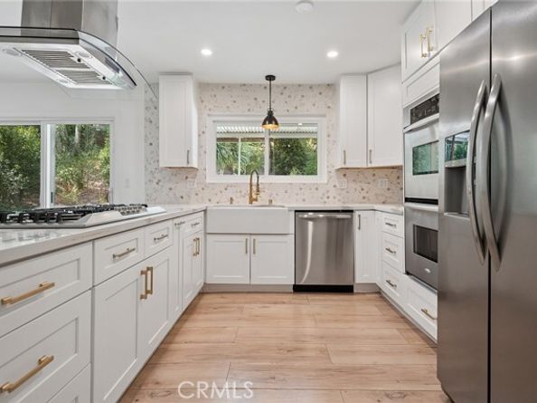5789 Fairhaven Avenue, Woodland Hills (los Angeles) CA 91367