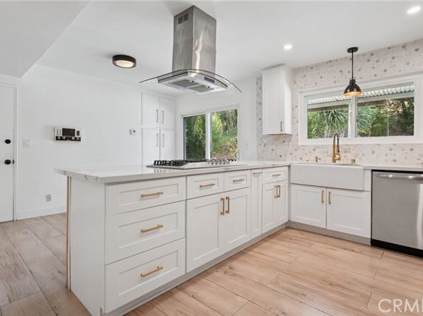 5789 Fairhaven Avenue, Woodland Hills (los Angeles) CA 91367