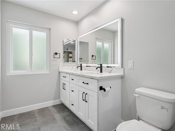 5789 Fairhaven Avenue, Woodland Hills (los Angeles) CA 91367