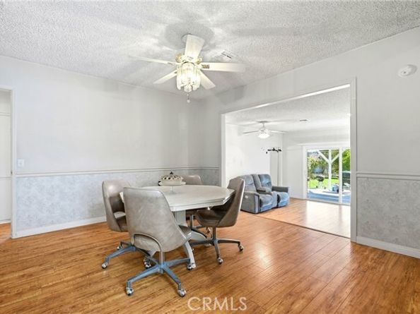 17222 Kingsbury Street, Granada Hills (los Angeles) CA 91344